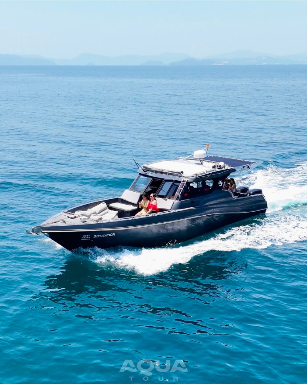 Silvercraft 36HT Implication в море с гостями на борту